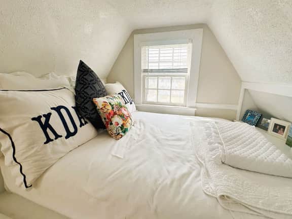 Aarons House - Image 3